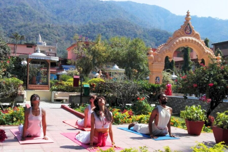 Rishikesh India Retreat – International Yoga Festival